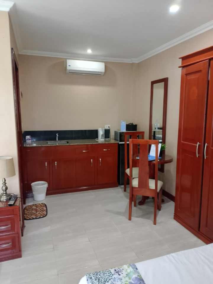 Toledo Ocean Breeze Resort מראה חיצוני תמונה